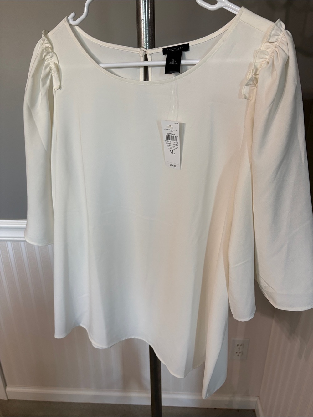 Ann Taylor Cream Ruffle-Shoulder Scoop Neck Blouse
